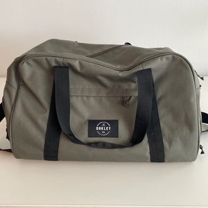 Oakley Duffel Bag (Military Green)